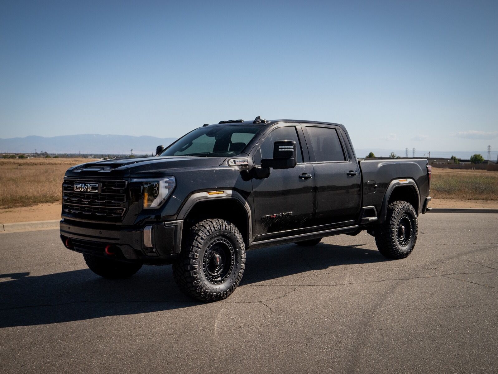 Sm Series Upper Control Arm Kit For 2024 Silverado 2500HD ZR2 & Sierra 2500HD AT4X Cognito