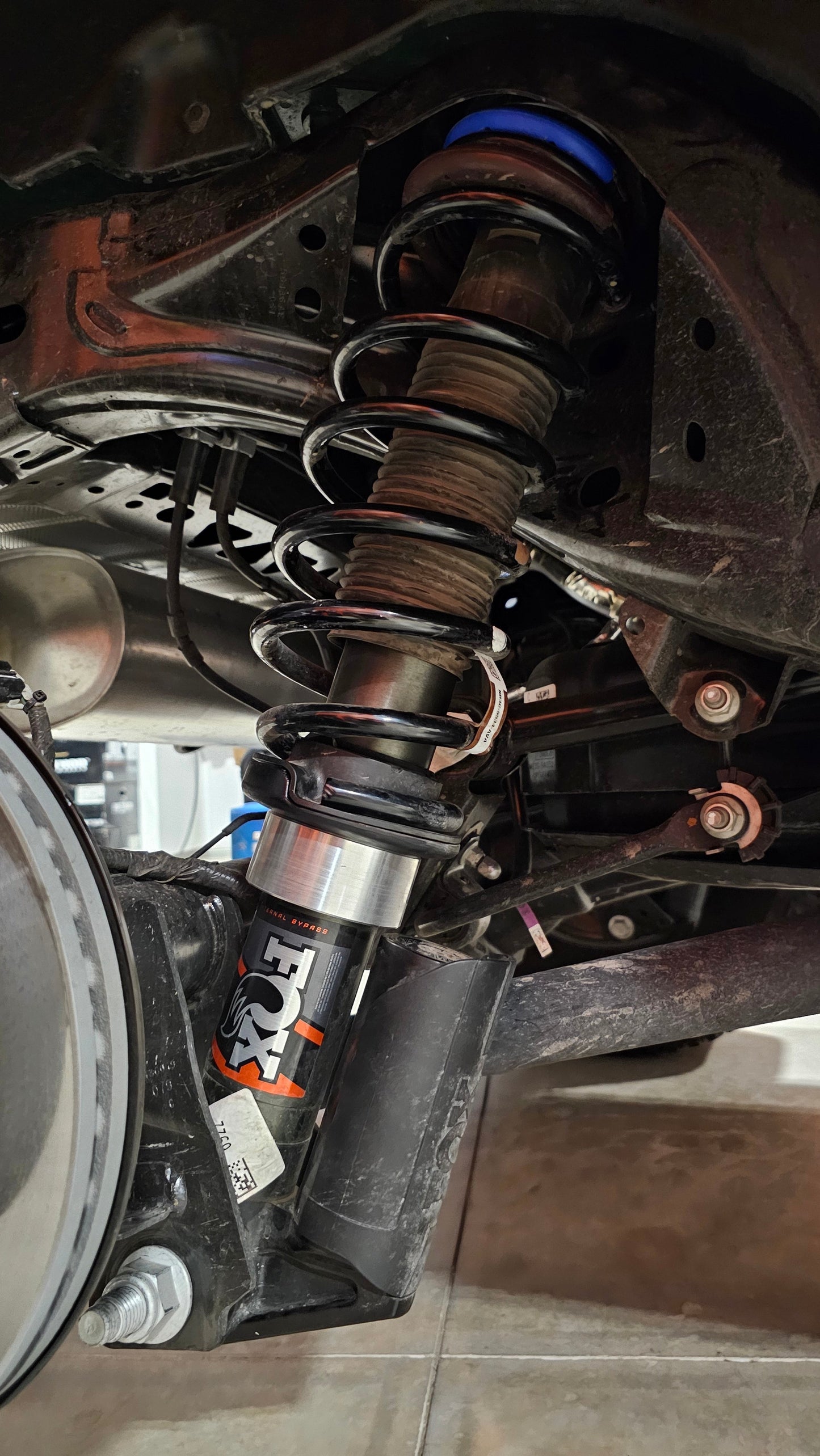 2021+ Ford Bronco SVC Offroad Fox HOSS 4 Corner Lift Kit