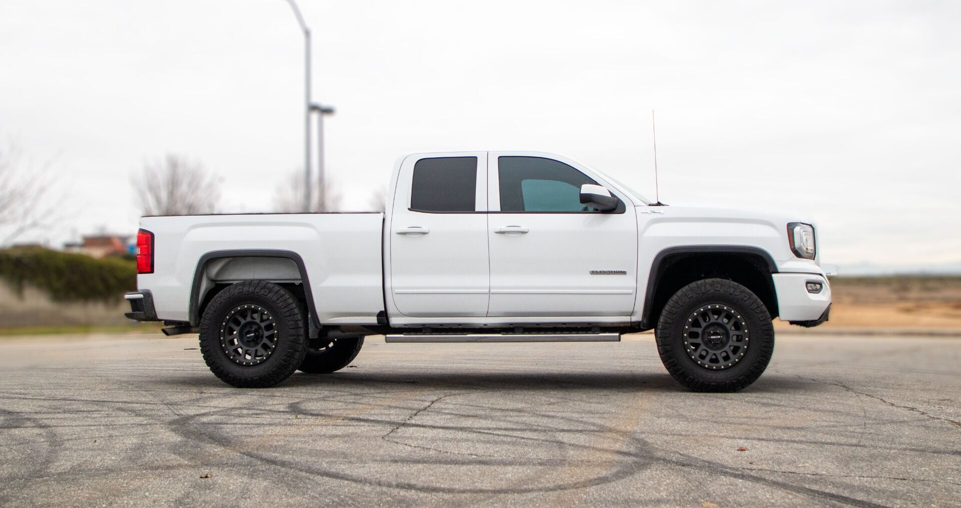 3-Inch Performance Leveling Kit With Fox 2.0 Ifp Shocks for 2007-2018 Silverado/Sierra 1500 2WD/4WD With OEM Cast Steel Control Arms Cognito