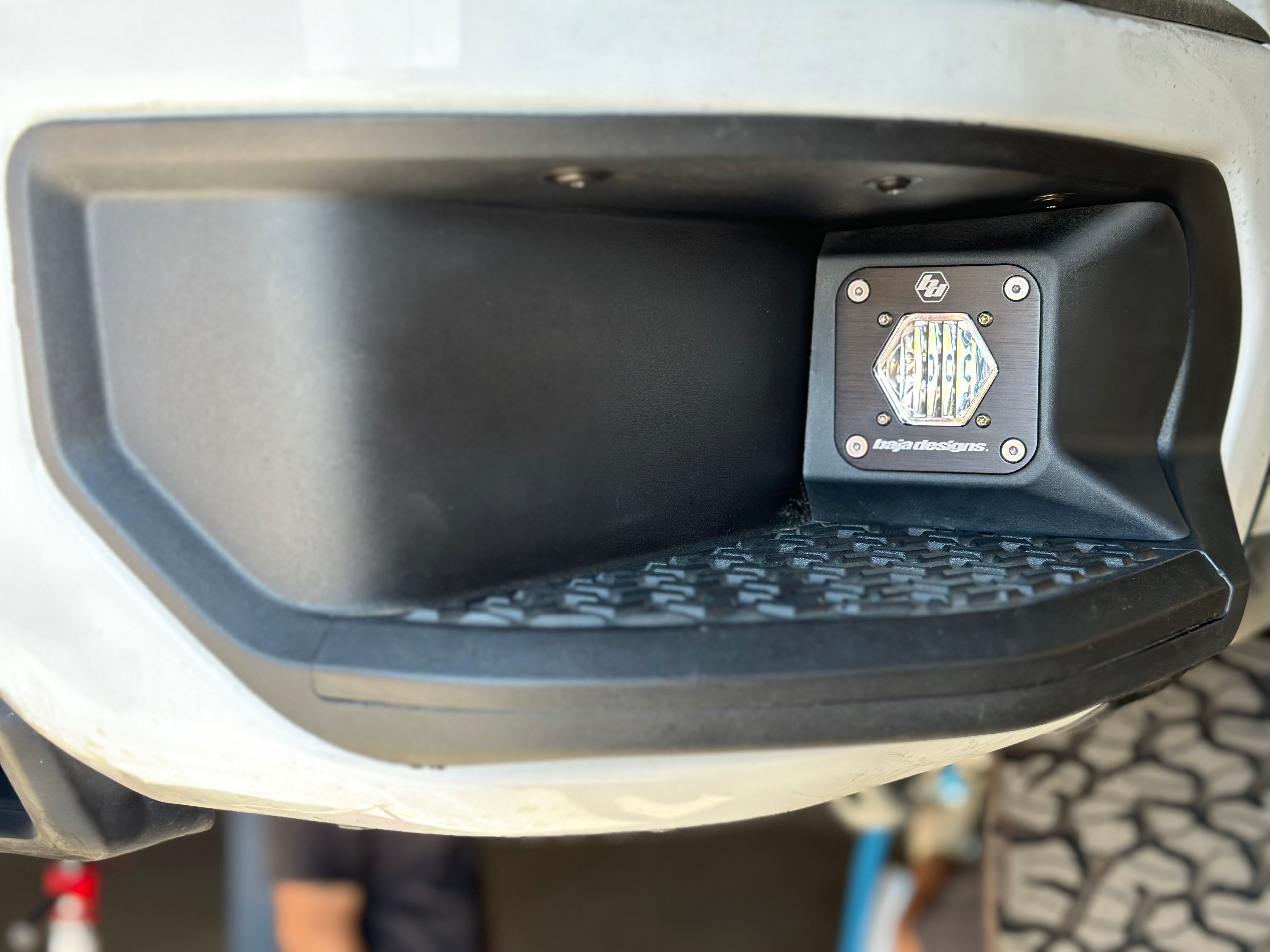 19-25 GM 1500 and 2500/3500 Bed Step Light Kit-LTW Motorsports