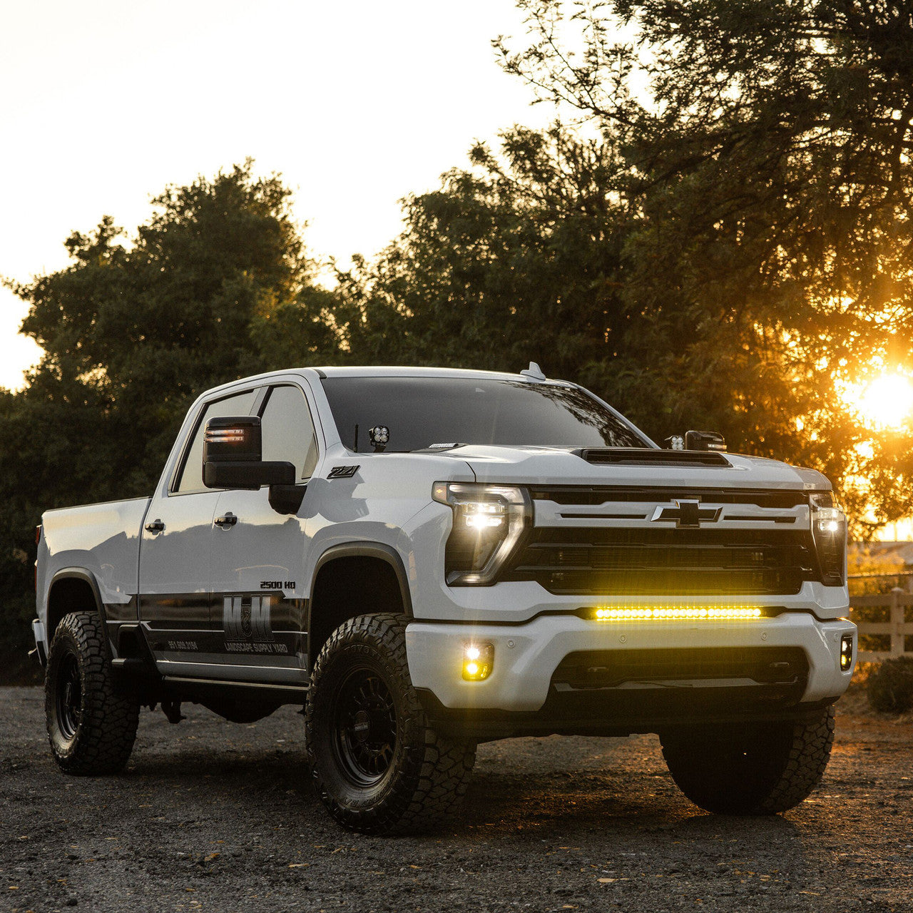 24-26 Chevy Silverado 2500/3500 Behind the Grille Light Bar Mount Kit for Baja Designs 30 inch Light Bar