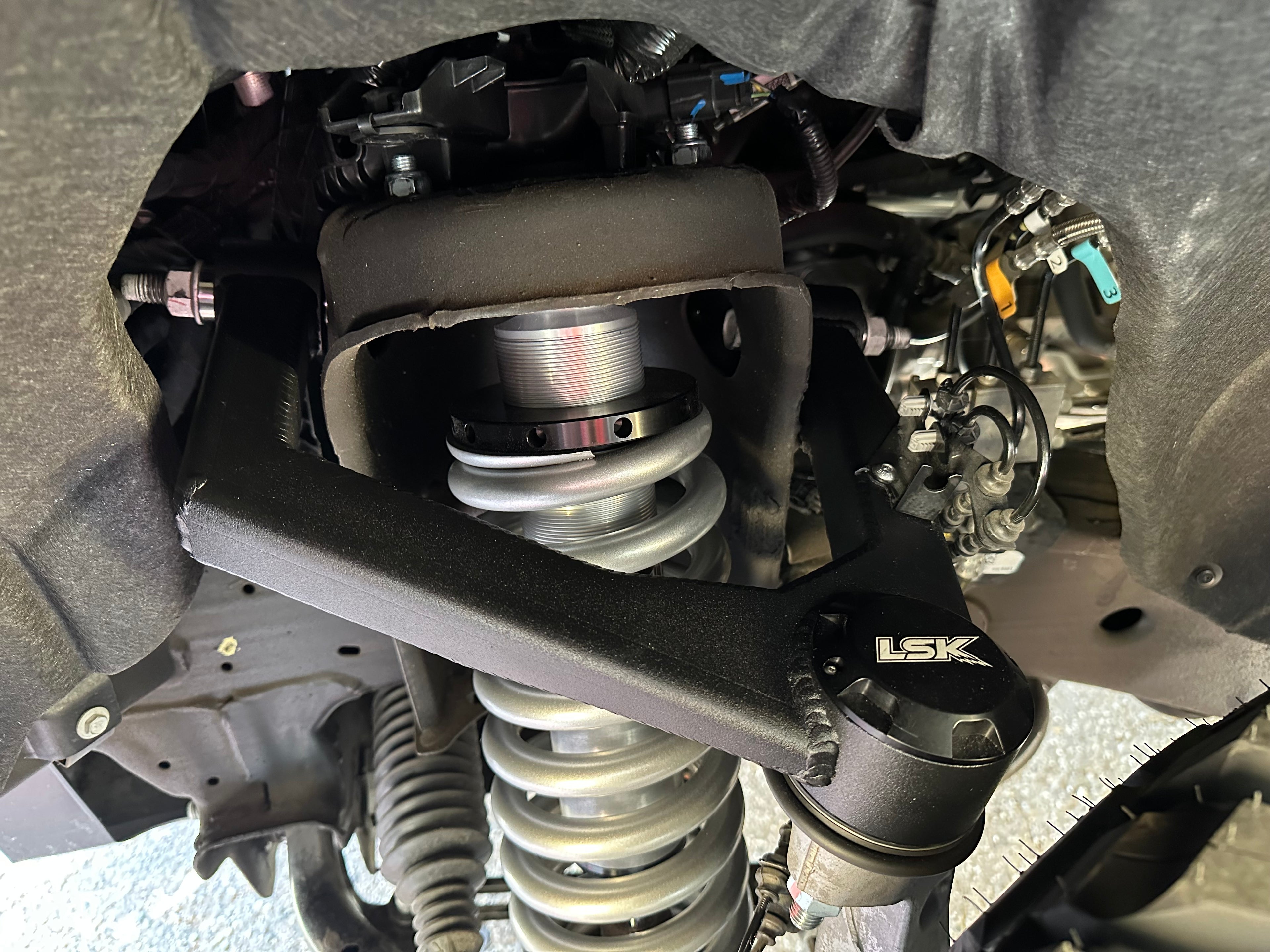 LSK 19+ Chevy/GMC 1500 Upper Control Arms