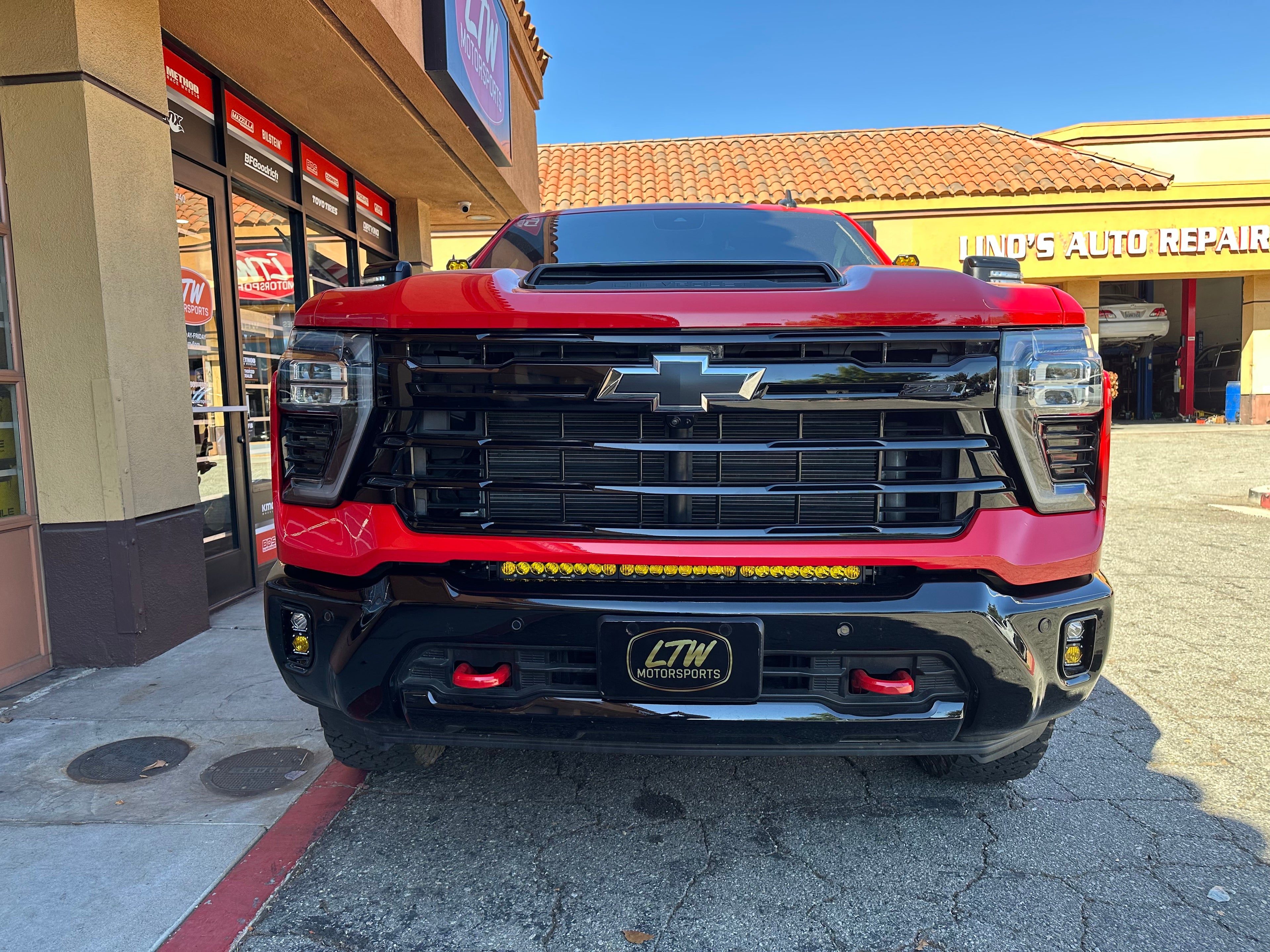 24-26 Chevy Silverado 2500/3500 Behind the Grille Light Bar Mount Kit for Baja Designs 30 inch Light Bar