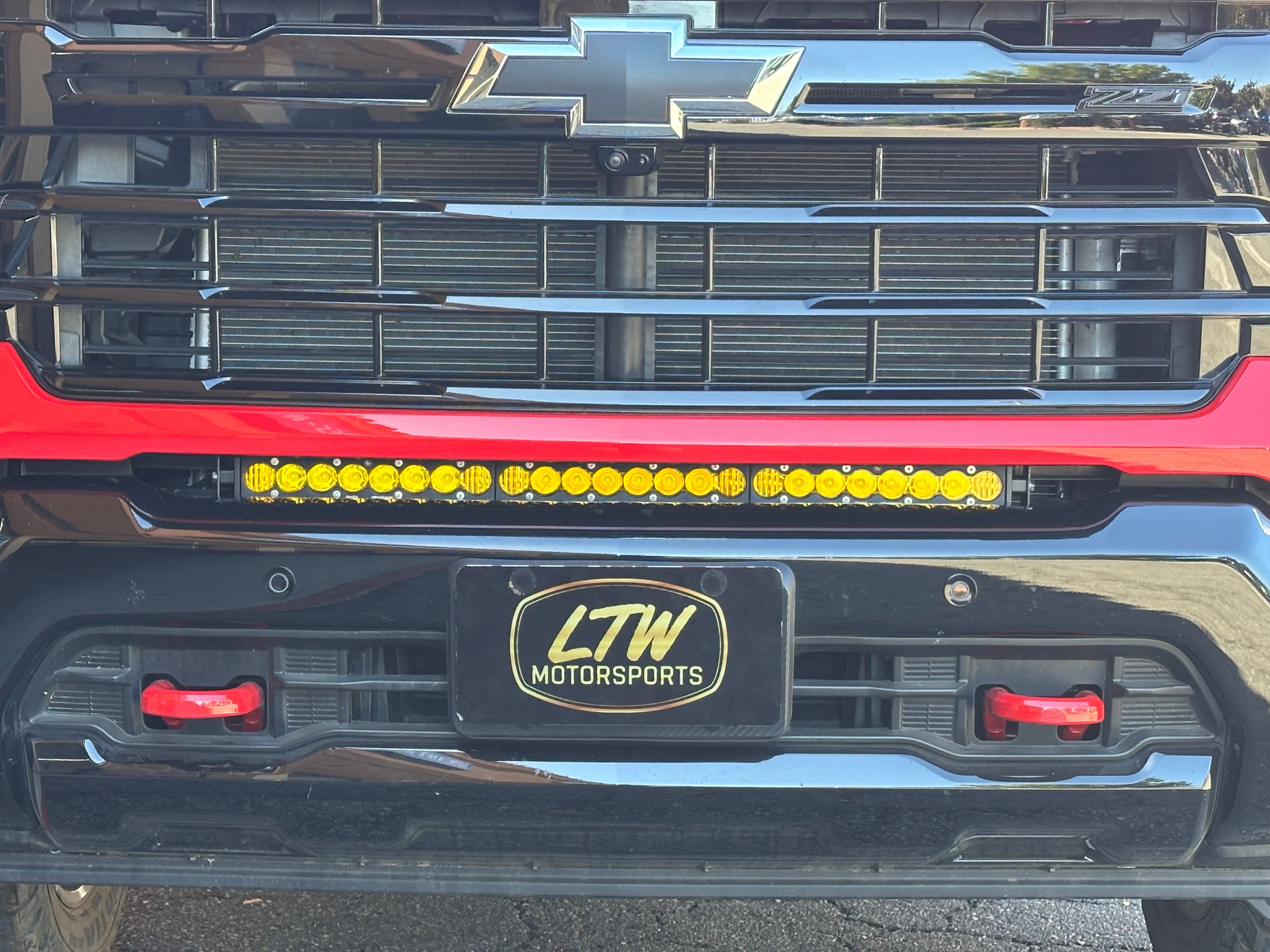 24-26 Chevy Silverado 2500/3500 Behind the Grille Light Bar Mount Kit for Baja Designs 30 inch Light Bar