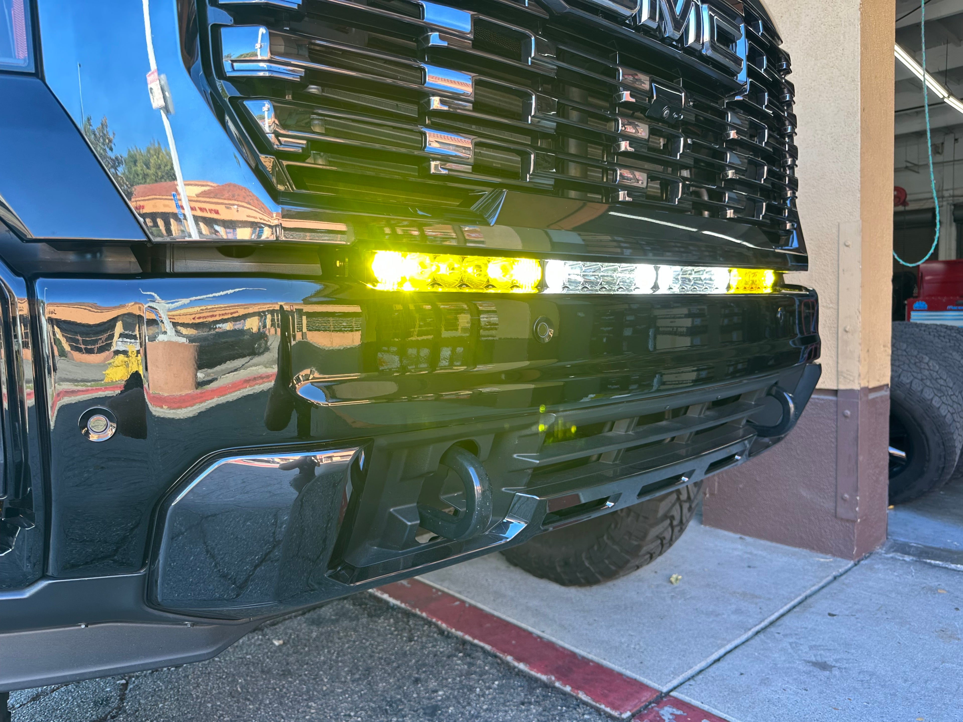 24-26 GMC Sierra 2500/3500 Behind the Grille Light Bar Mount Kit for Baja Designs 40 inch Light Bar