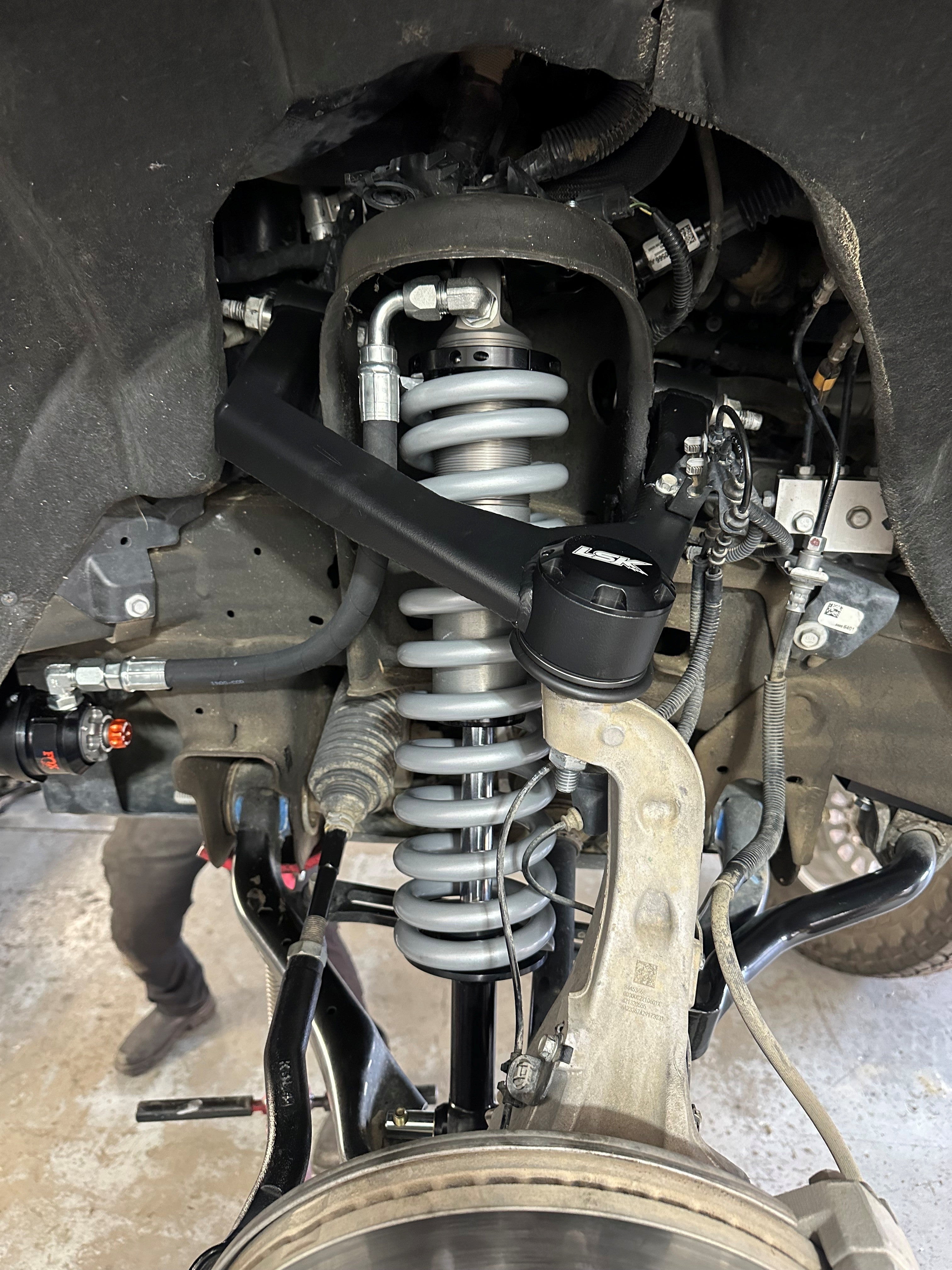 19-26 GM 1500 LSK Stage 1 Mid Travel Kit with Fox 2.5 IFP Shocks