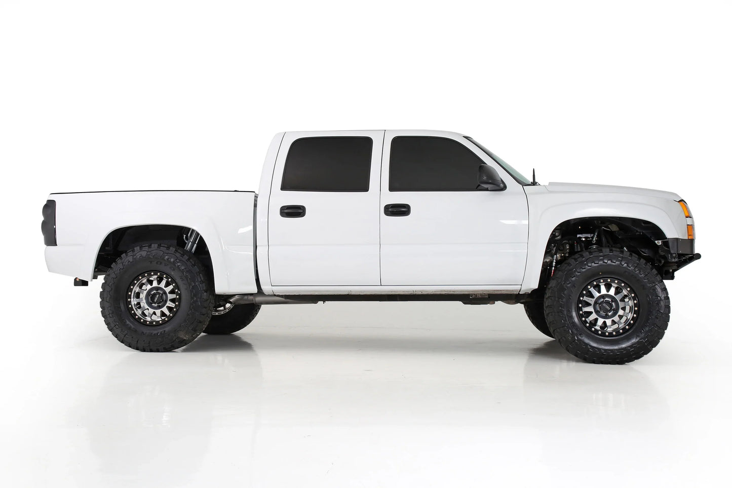 2003-2006 Chevy Silverado Fenders - 6" Bulge-LTW Motorsports