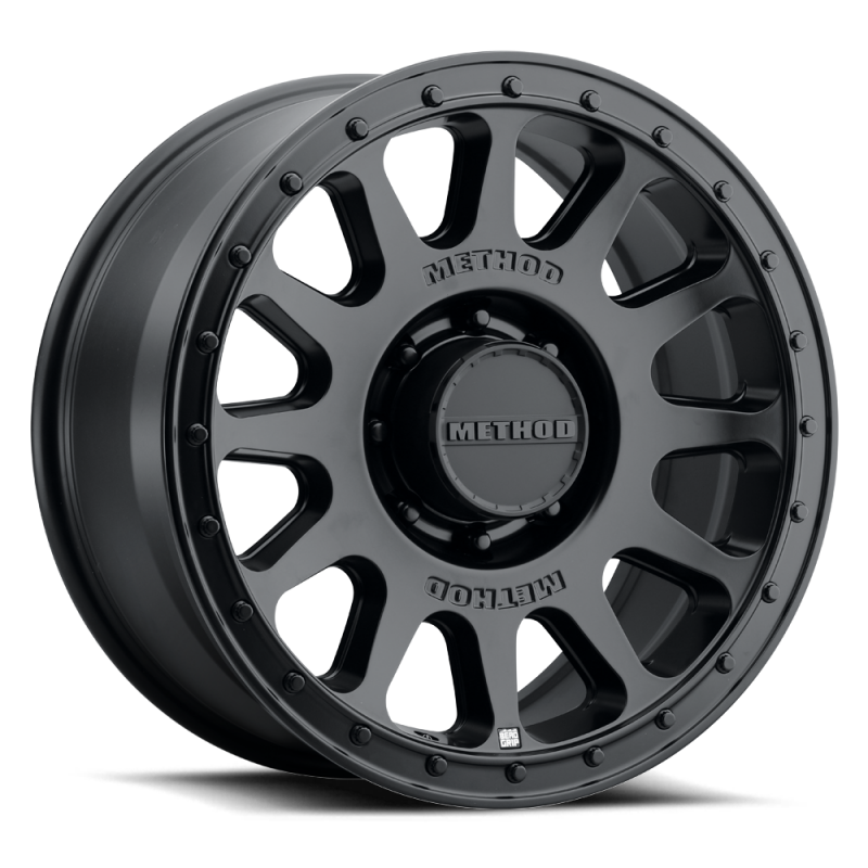 Method MR709 HD Bead Grip 20x9in / ET12 / 8x180 BP / 124.1mm Bore - Black Wheel