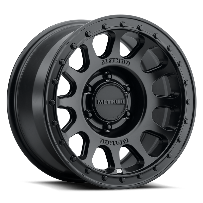 Method MR709 HD Bead Grip 17x 8.5in / ET0 / 6x135 BP / 87mm Bore - Black Wheel