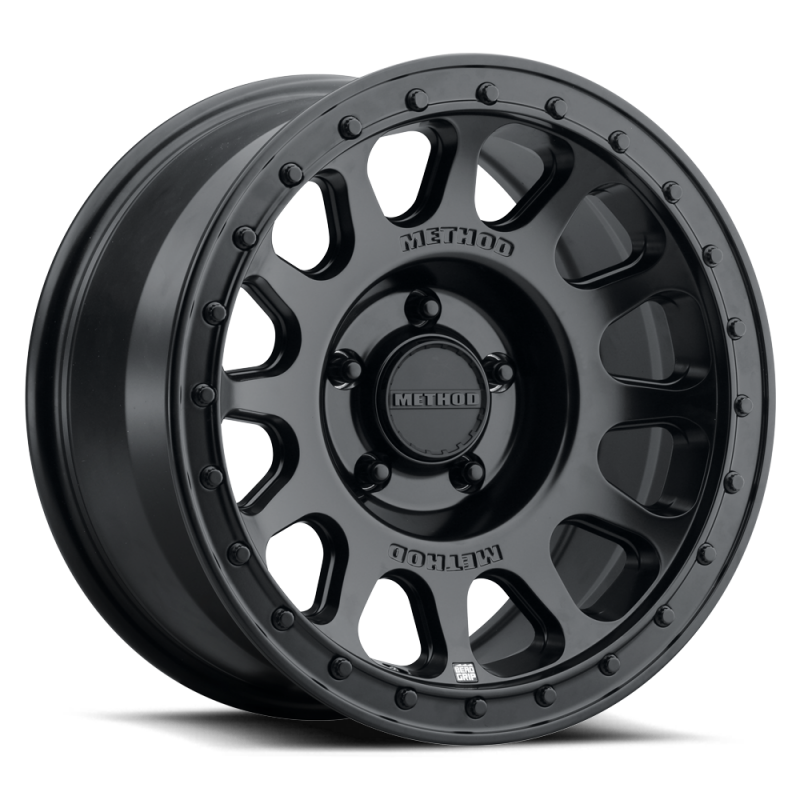 Method MR709 HD Bead Grip 17x 8.5in / ET0 / 5x5 BP / 71.5mm Bore - Black Wheel